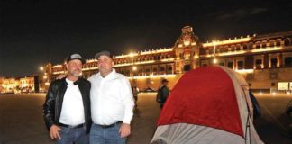 Se instalan LeBarón en el Zócalo