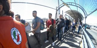 Deportan de forma exprés a casi diez mil migrantes