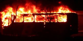 Siembran pánico al atacar a estatales y quemar vehículos