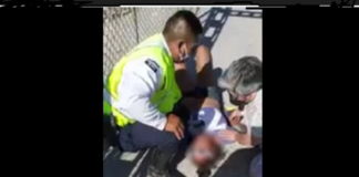 Joven de 19 años intenta saltar de un puente