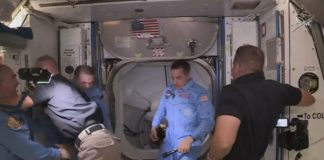 Así dan bienvenida a astronautas en la estación espacial