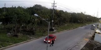 Captan en video momento en el que ejecutan a comandante en Cancún