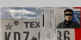 Choca ebrio con auto estacionado; traía engomado falso