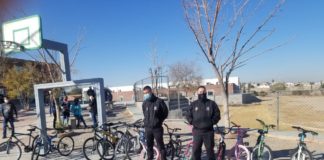 Dona Club Rotario Juárez Norte, bicicletas a Bomberos para niños vulnerables