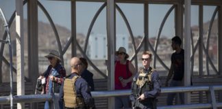 Extienden restricciones de cruces al 21 de abril a poseedores de visa láser