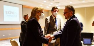 Trata Maru Campos tema de apertura de puentes con SRE