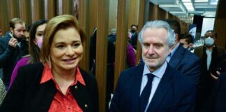 DESENTUERTOS: VEN A MARU COMO CANDIDATEABLE