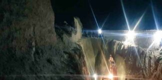 “¿Estás bien, hijo? Háblame y no llores”: Niño cae en profundo pozo en Afganistán