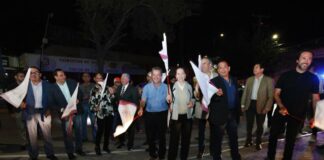 DESENTUERTOS: LES CUMPLE CRUZ A LOS EMPRESARIOS