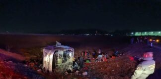 Mueren 8 pasajeros de camión que venía a Juárez; 25 lesionados