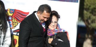 Reconoce Presidente Municipal trayectoria de Dr. Víctor Manuel Oropeza