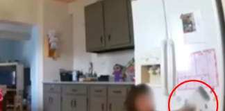 Niña juega con su “amigo imaginario”, pero el aterrador ente reacciona agresivamente