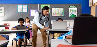 Imprescindible dotar de herramientas materiales y tecnológicas a maestros: Congreso