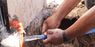 Buscan incluir robo de agua en Código Penal