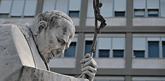 Francisco presenta ‘mejoría gradual’; pero pronóstico sigue siendo ‘reservado’