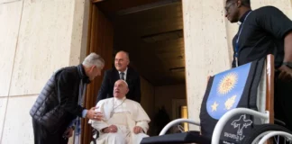 Renuncia del papa sería sólo por discapacidad