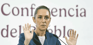 México analiza daños por quitar visas de estudiante