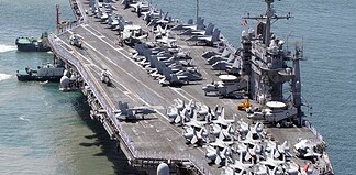 EE.UU. ordena desplegar en el Caribe el buque de guerra más grande del mundo y Maduro tiembla