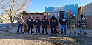 Encuentra cuerpo Fiscalía de la Mujer durante cateo